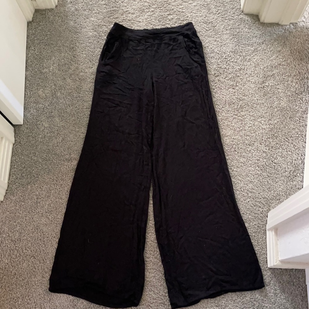 Flowy black pants